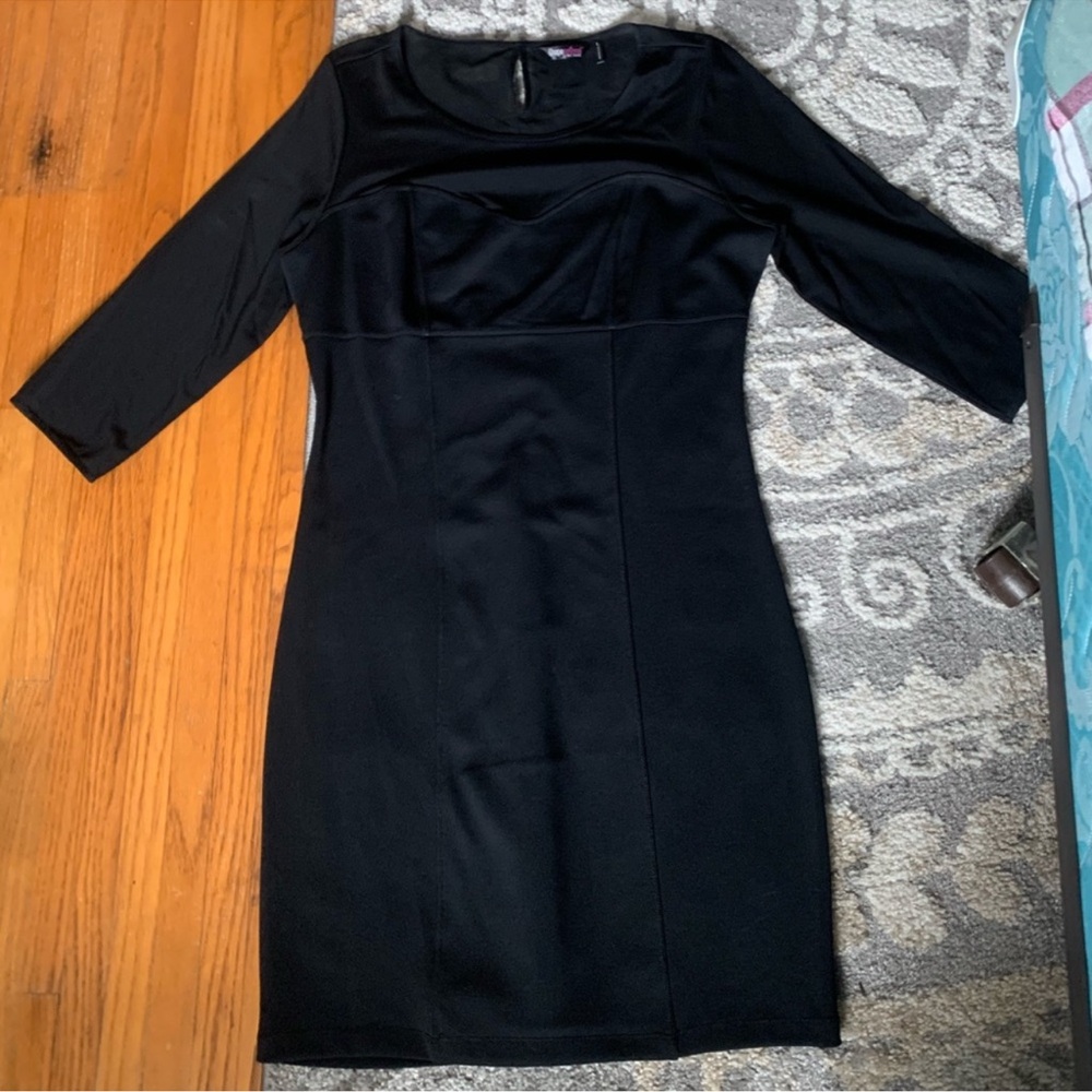 Shapesational Black Dress!
